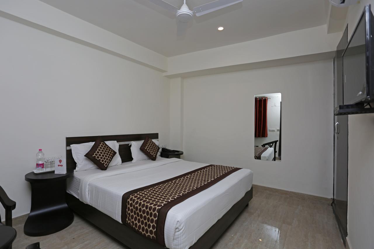Airport Hotel Green Heights Új-Delhi Kültér fotó