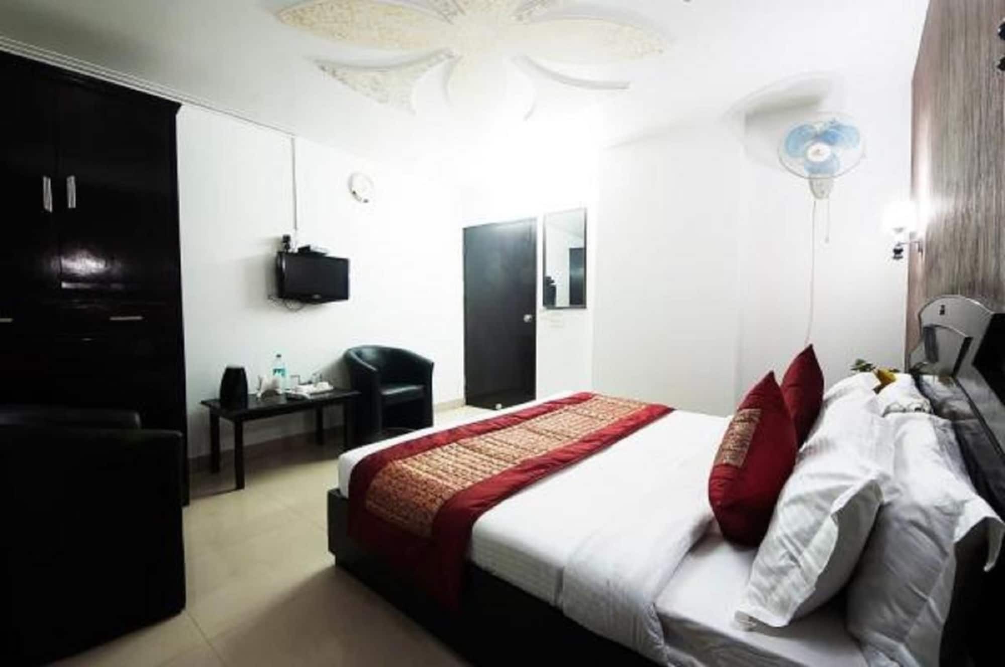 Airport Hotel Green Heights Új-Delhi Kültér fotó
